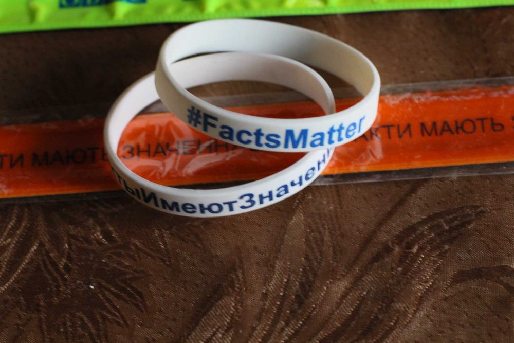 Віддам безкоштовно  браслети