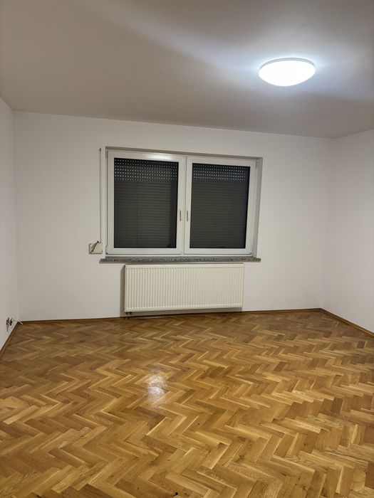Wynajmę pietro budynku pod działalnosc !