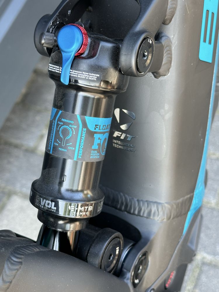 Nowy rower elektryczny Full BULLS e-stream EVO AM4 bateria 925