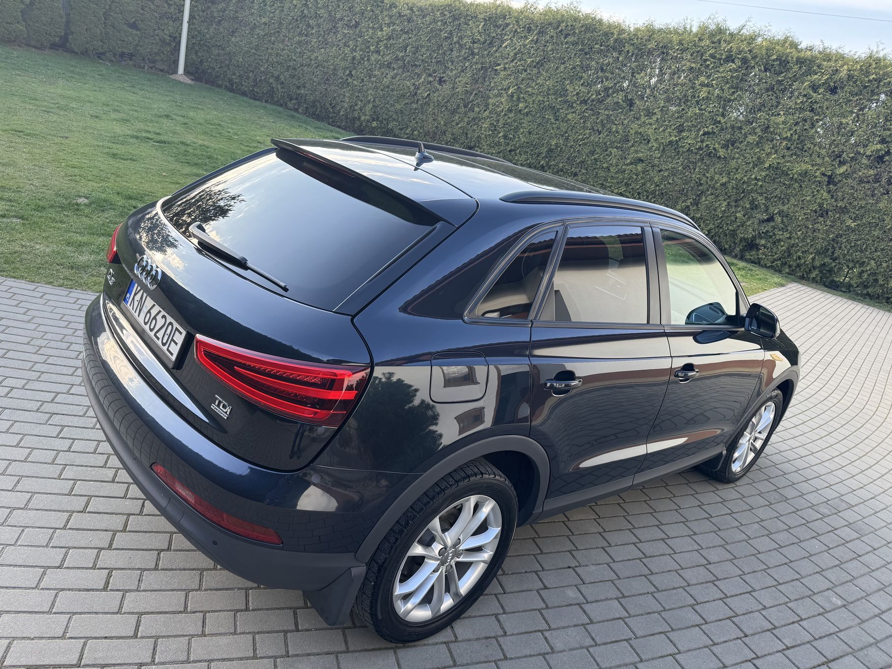 Audi Q3 QUATTRO *4x4 parktronic * automat*Navi*Multimedia