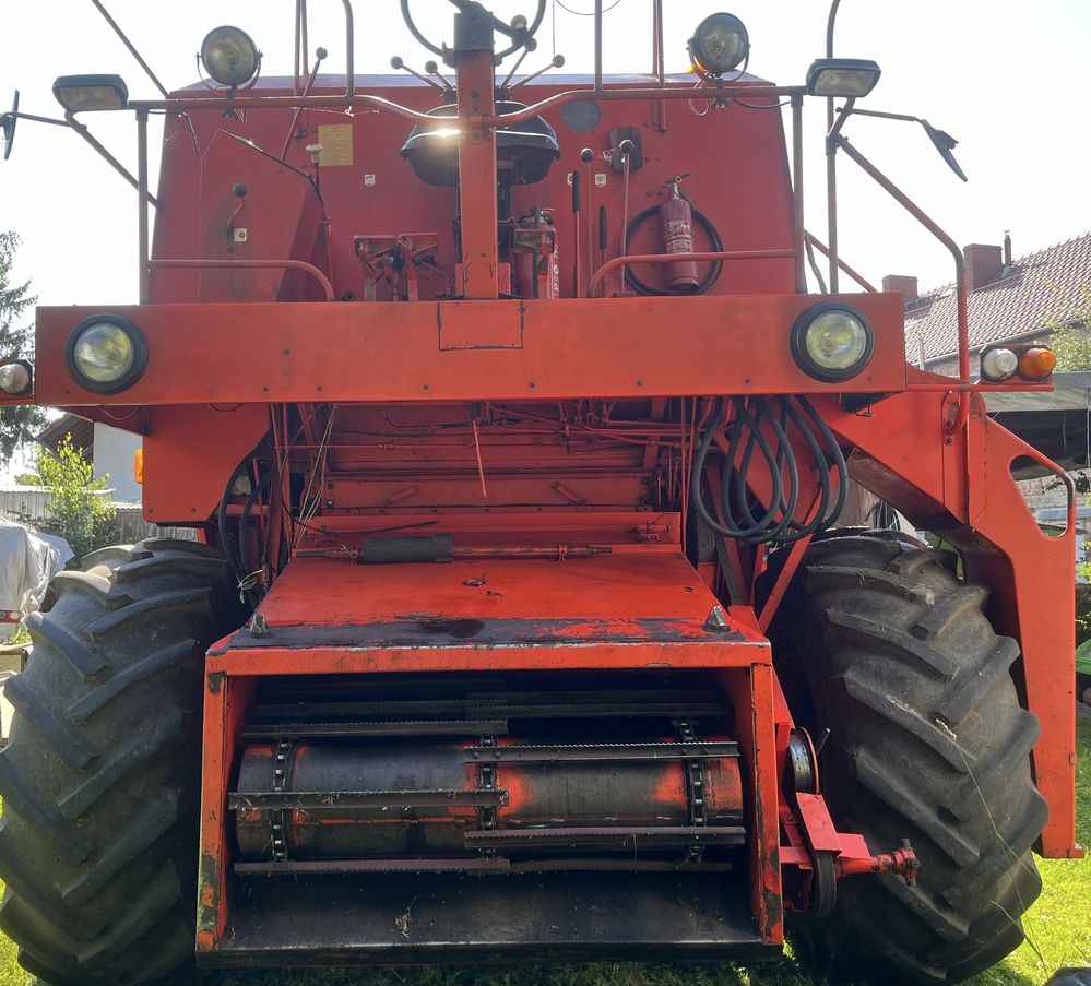 Kombajn Bizon Z 056
