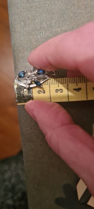 Серьги в белом золоте с сапфирами и бриллиантами