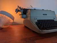 Máquina de escrever FACIT