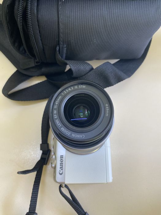 Фотоаппарат Canon EOS M100