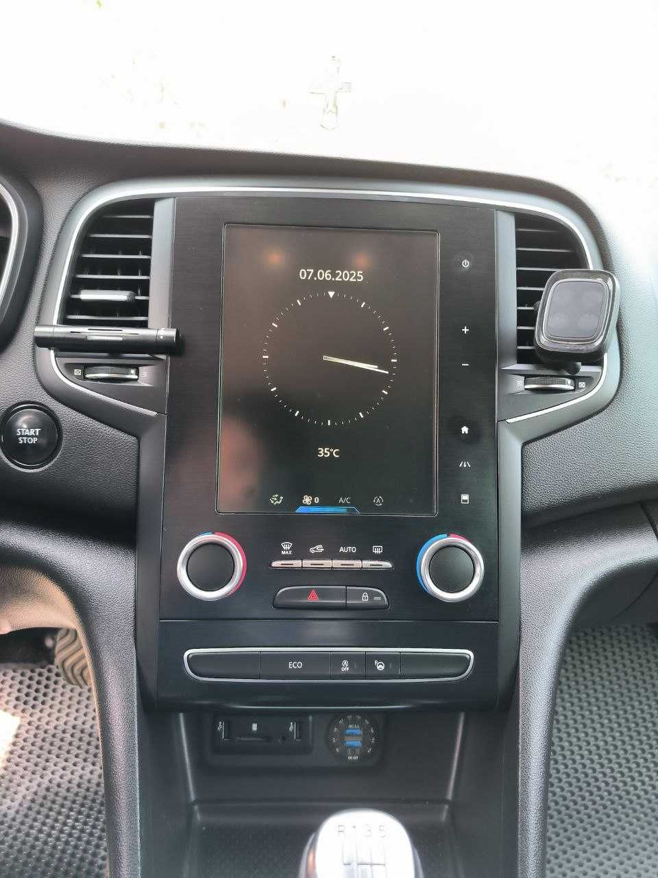 Renault Megane BOSE