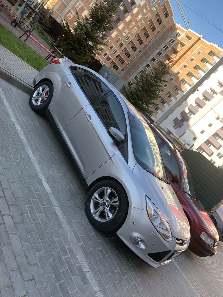 Продаж Ford focus 2013 року