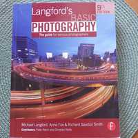 Langford's BASIC Photography, autorstwa Michaela Langforda