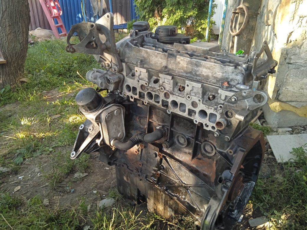 Двигун мерседес спрінтер можливо по детально 2,2 cdi в наявності 2двиг