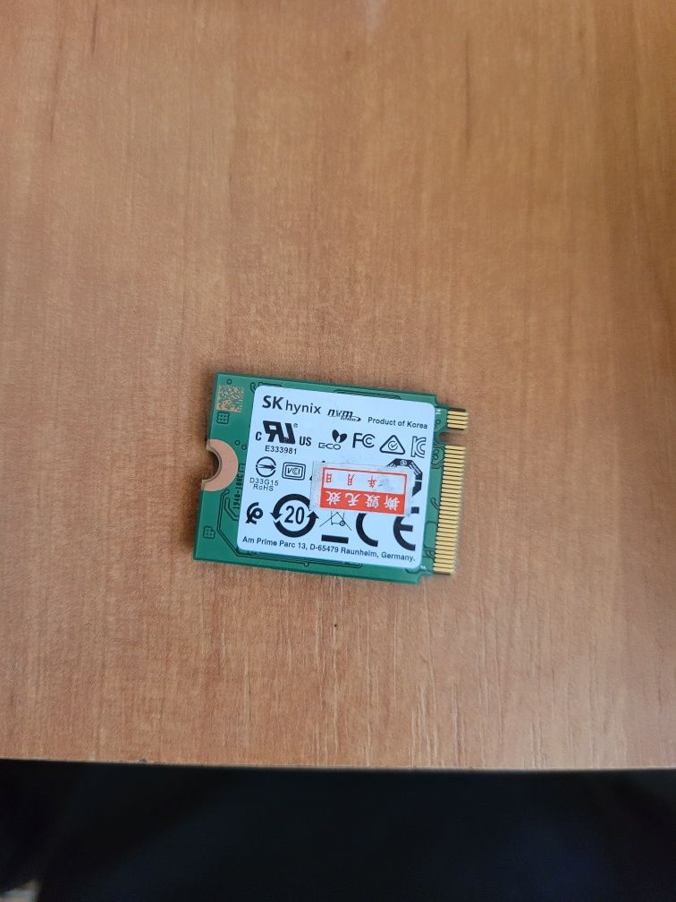 Продам NVMe SK hynix256