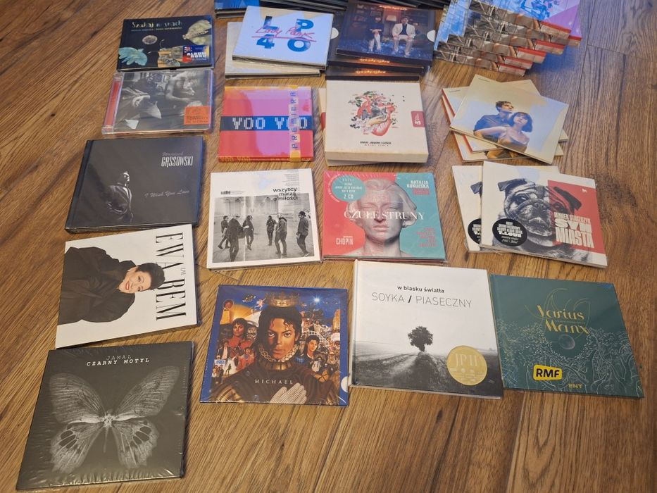 Sprzedam zestaw płyt  płyta  CD, DVD Nowa Nowe