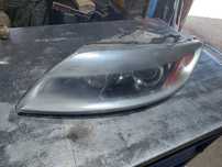 Lampa lewa lewy przód audi q7 4l usa cała