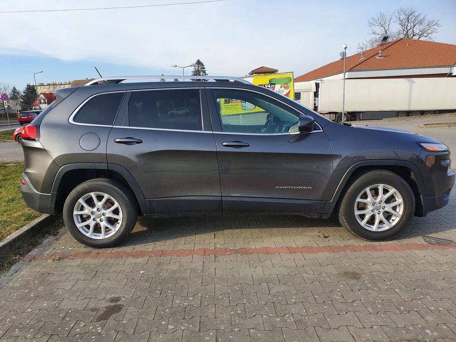Jeep Cherokee 2,4 zarejestrowany 2014r