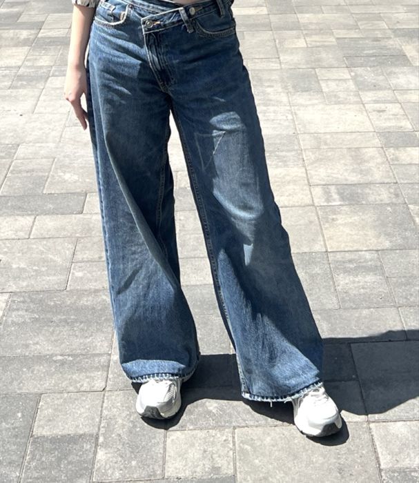 Джинси Wide Zara. З асиметричним поясом 36 розміру