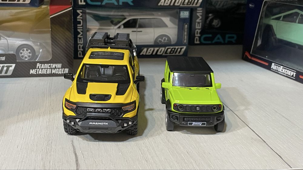 1:32 Нова модель Dodge Ram 1500 іграшка металева машинка в колекцію