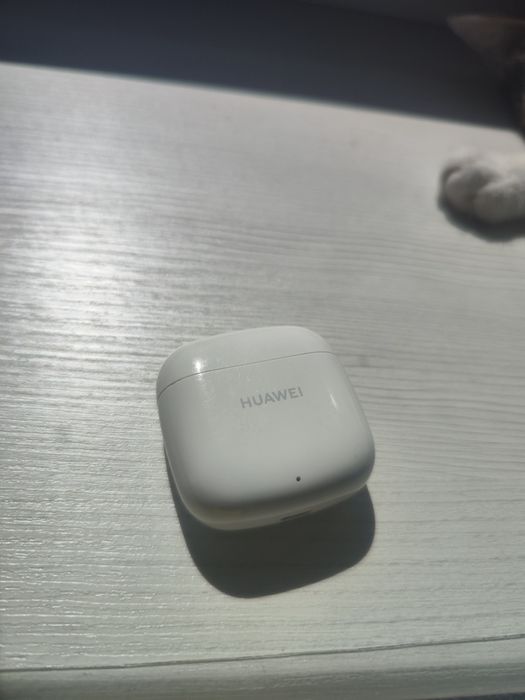 Pudełko z słuchawek Huawei SE 2