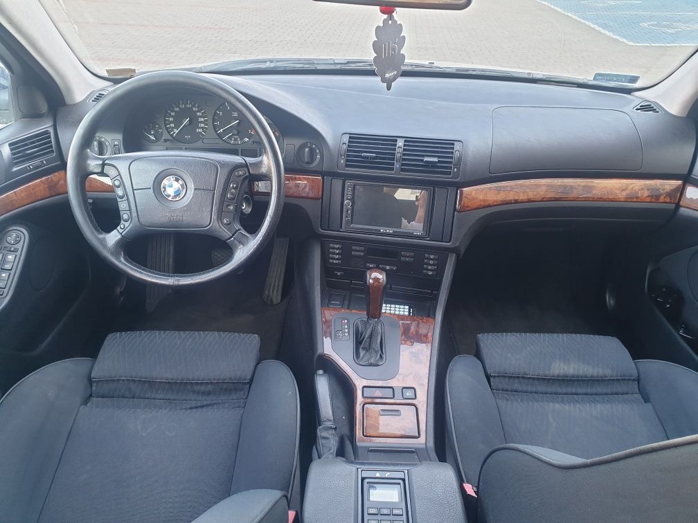 BMW 523i 2.5 R6 Benzyna z Gazem Automat