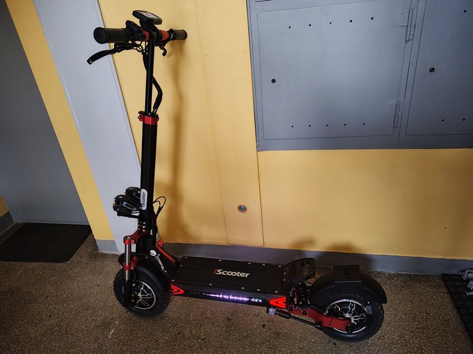 Hulajnoga elektryczna Iscotter IX8, nowa