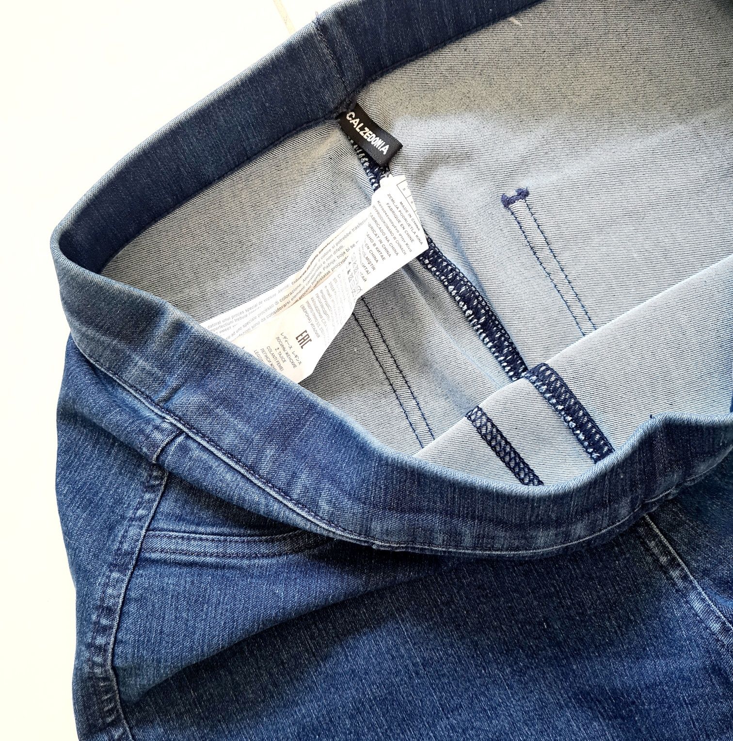 Calzedonia jeansowe spodnie tregginsy z naszywkami S