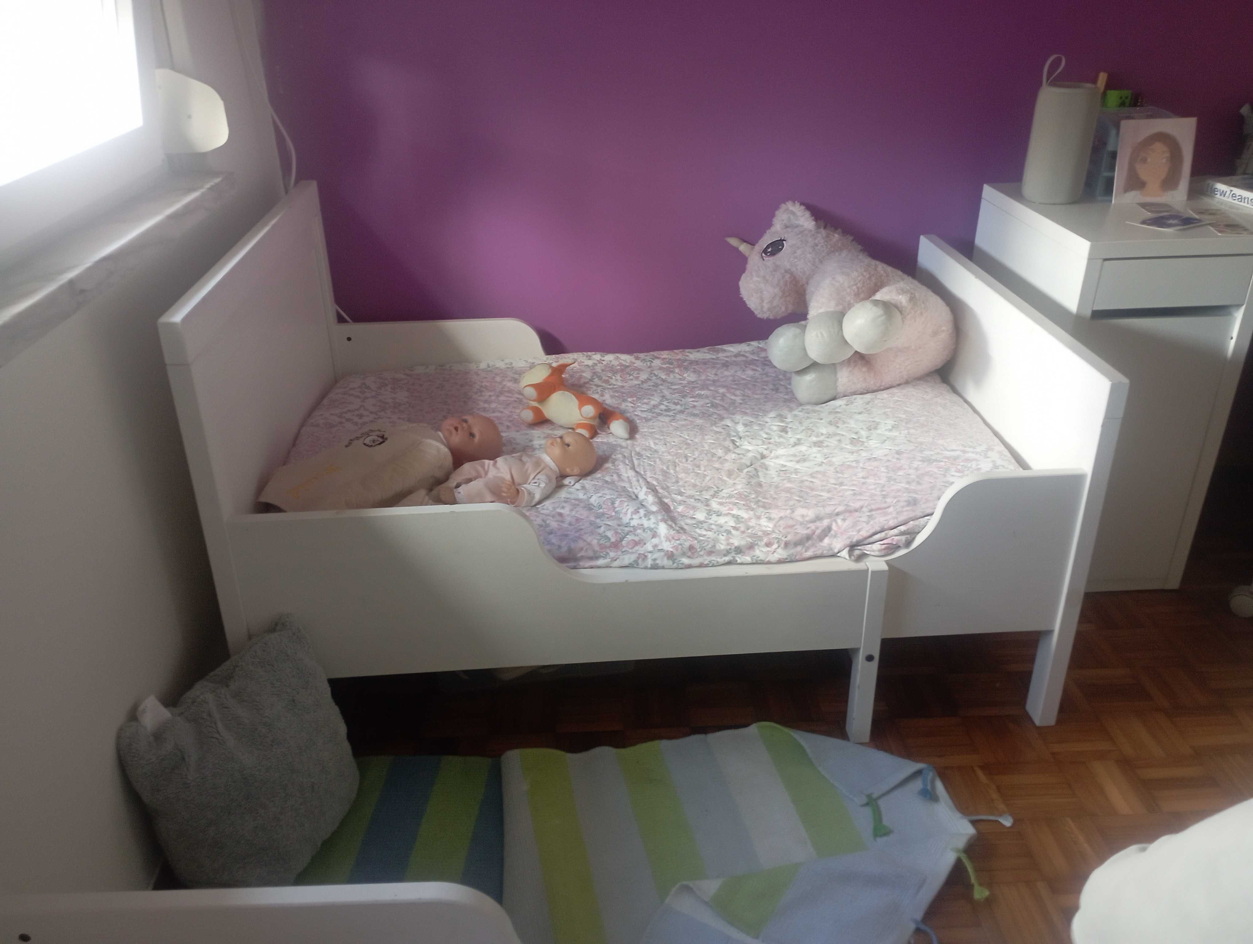 Vendo 2 camas de criança (sem colchão)