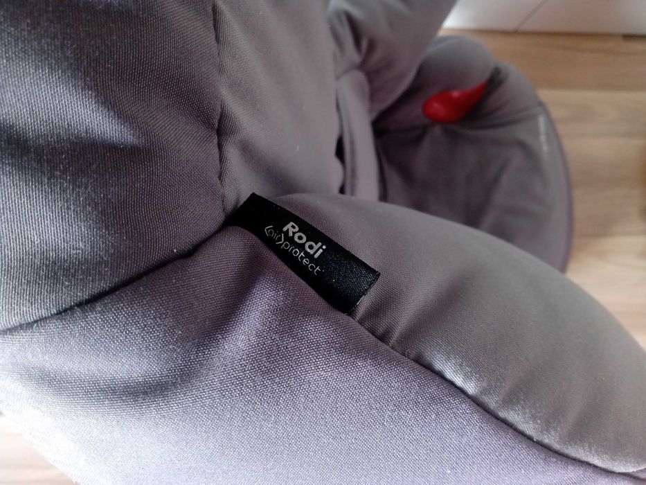 Fotelik samochodowy Maxi-Cosi Rodi Air Protect