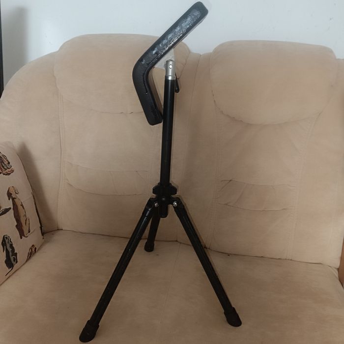 Подставка для рук в тату салонах