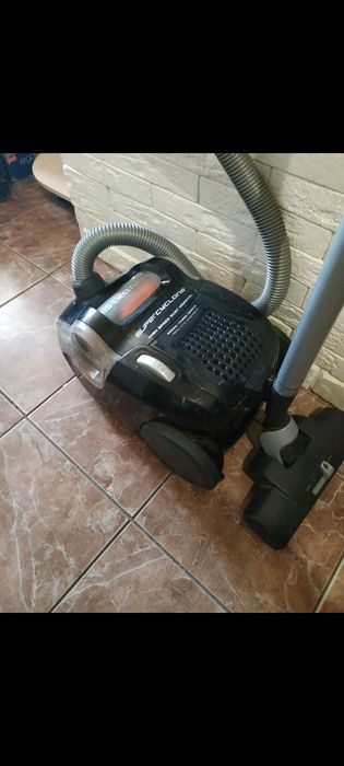 Продам пылесос electrolux 2.000 Вт