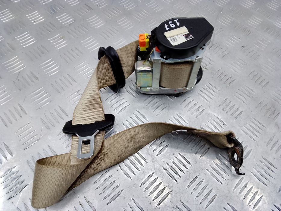 Ремень безопасности задний правый A16686018867F03 для Mercedes Benz X1