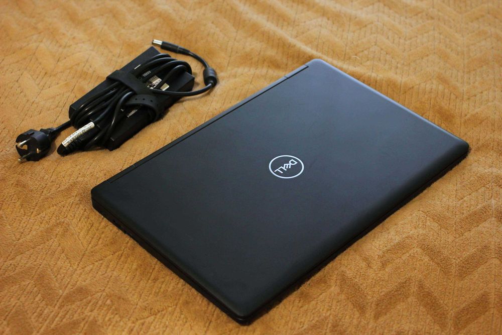 DELL Precision 3530/i7-8850H 12x/Видео4GB/16GB/SSD512/АКБ4ч/15HD/2020г