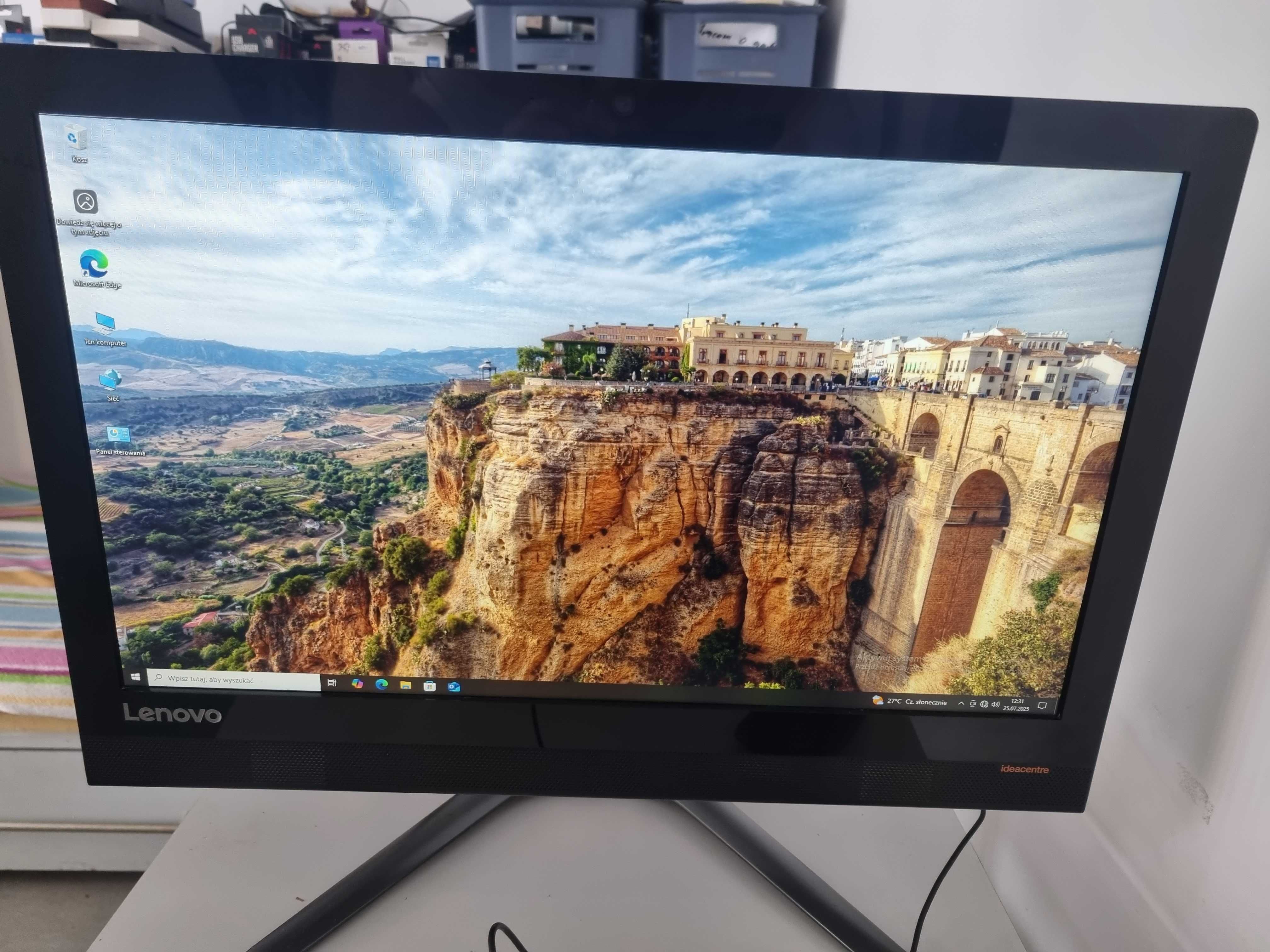 Komputer All In One Lenovo I3, 1 Tg dysk