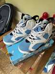 Jordan 6 “UNC” .