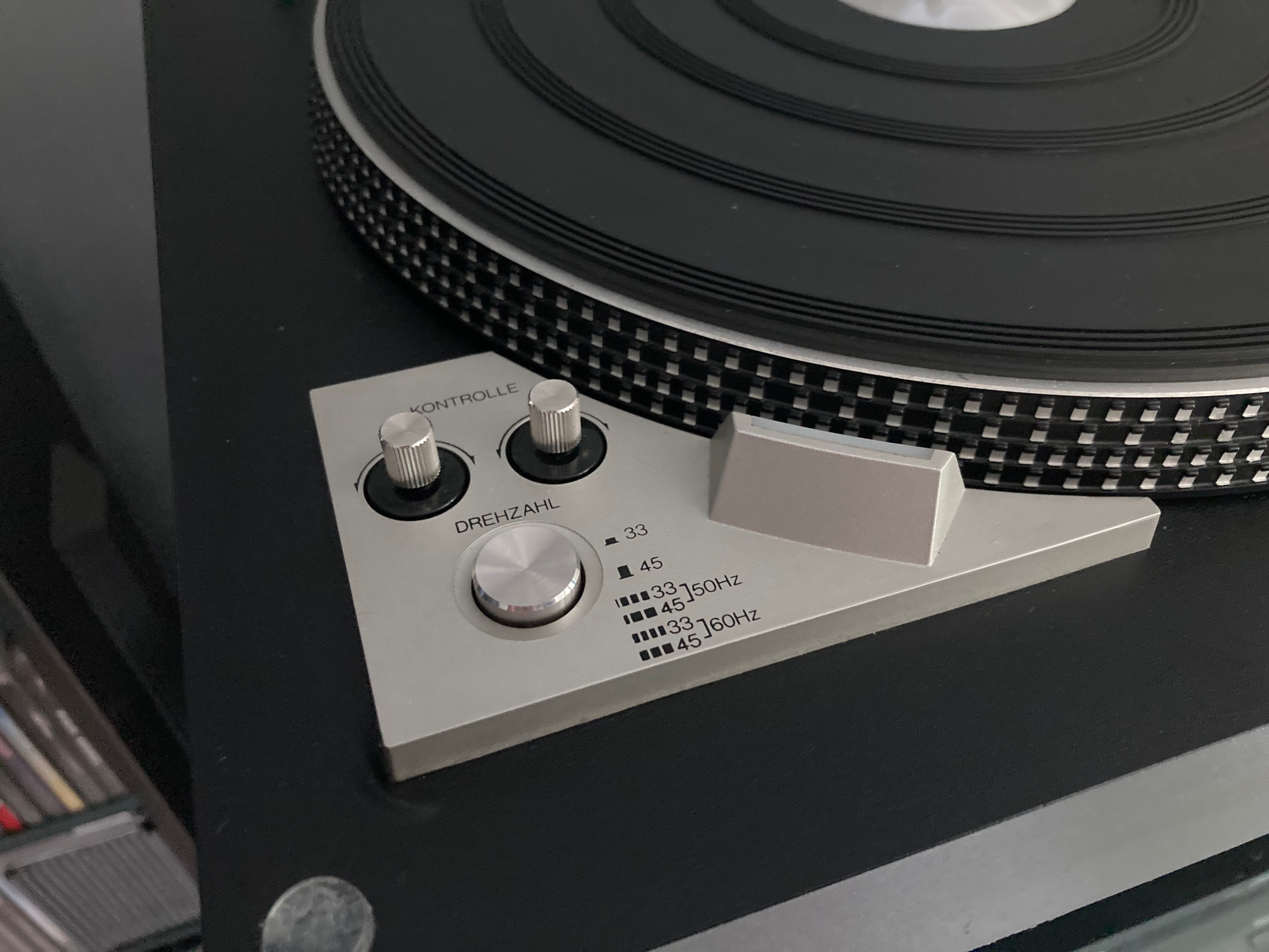 Gramofon UNIVERSUM Studio Automatik System 6000