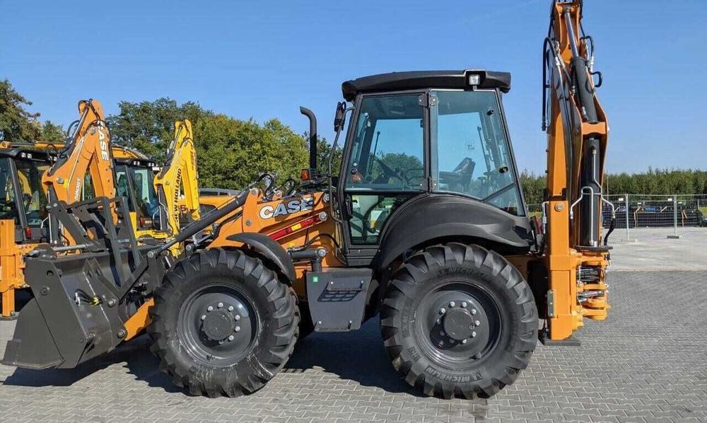 Koparko ładowarka CASE 695SV 2025