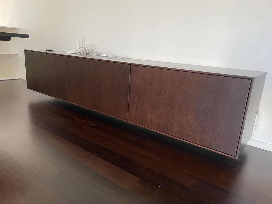 Móvel TV suspenso madeira