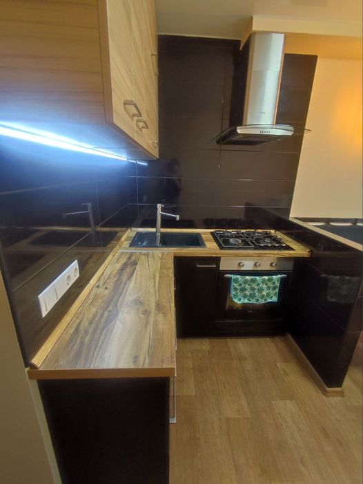 Продам 2х кімнатну квартиру район 173 кв, біля жіночого монастиря  .