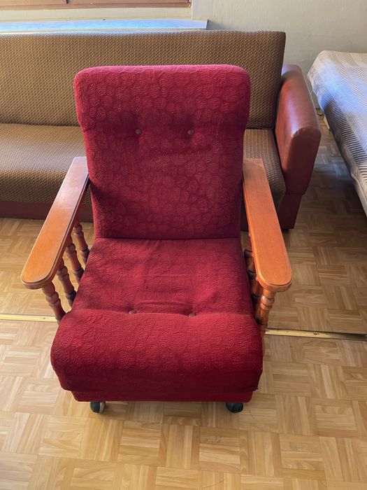 Oddam za darmo sofe, tapczan i fotele