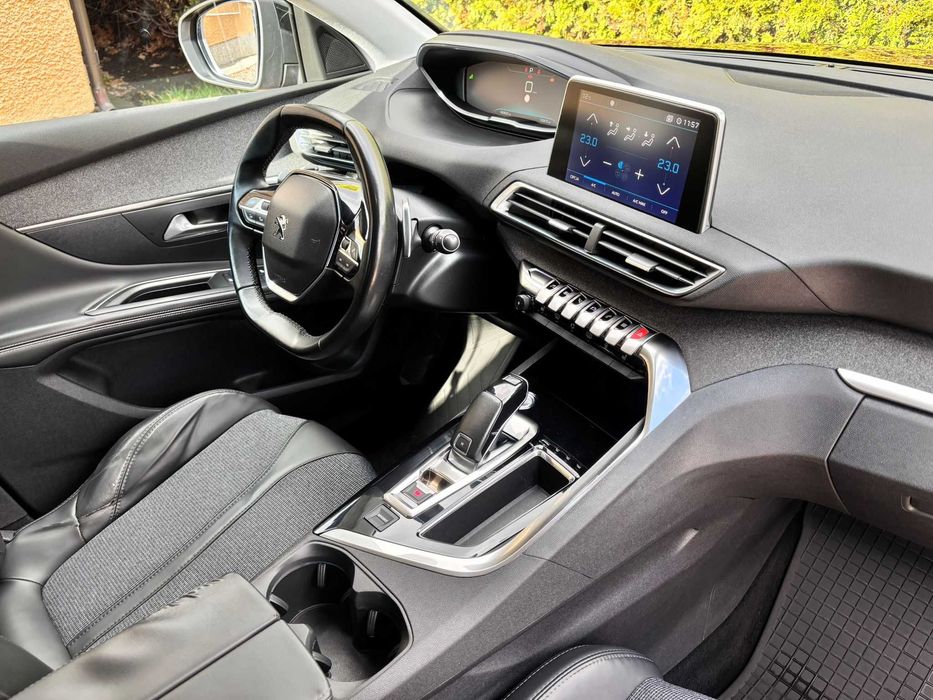 3008 ALLURE++AUTOMAT 1560 CC DIESEL BlueHDI 120 KM S&S a Allure