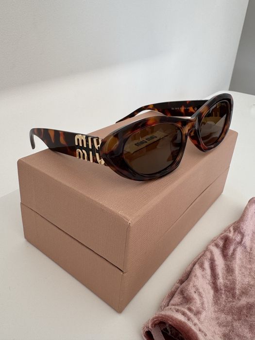 Oculos de sol MiuMiu