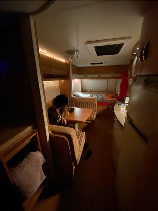 Hobby excellent 545 kmf „ pietrowe łóżko „ 2011 r