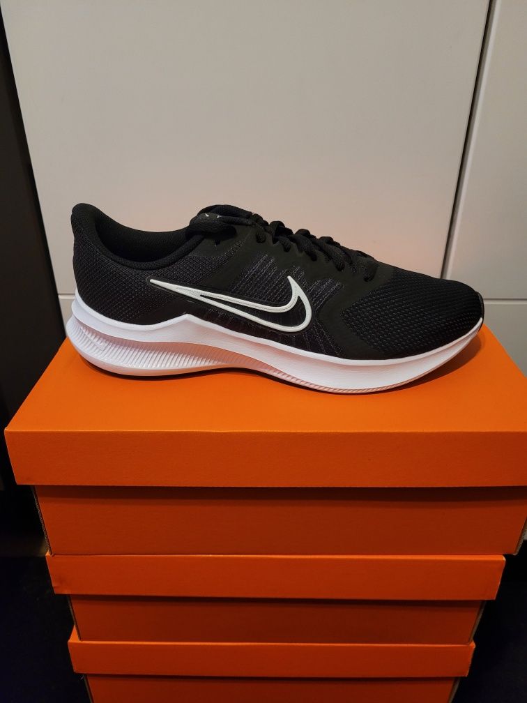 Nike Downshifter 11 Męskie buty do biegania po asfalcie roz. 44