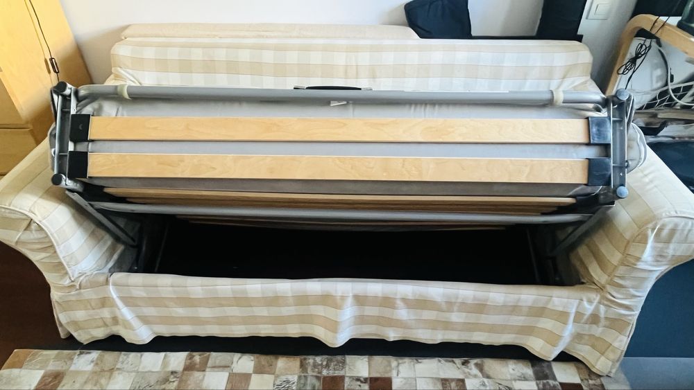 Sofa cama Ektorp 2 lugares + capas novas