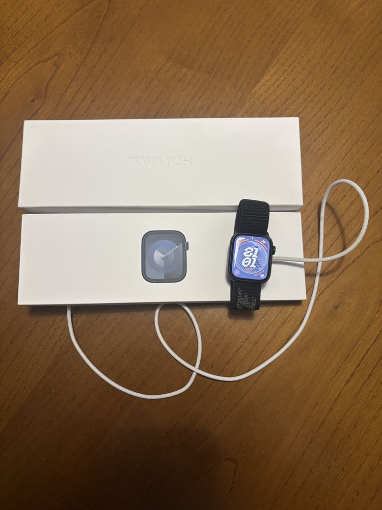 Apple Watch S9 41mm (ainda com 2 anos de garantia)