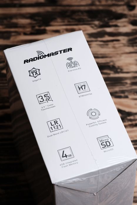 Radiomaster tx15 m2 erls 2.4/915 БІЛИЙ