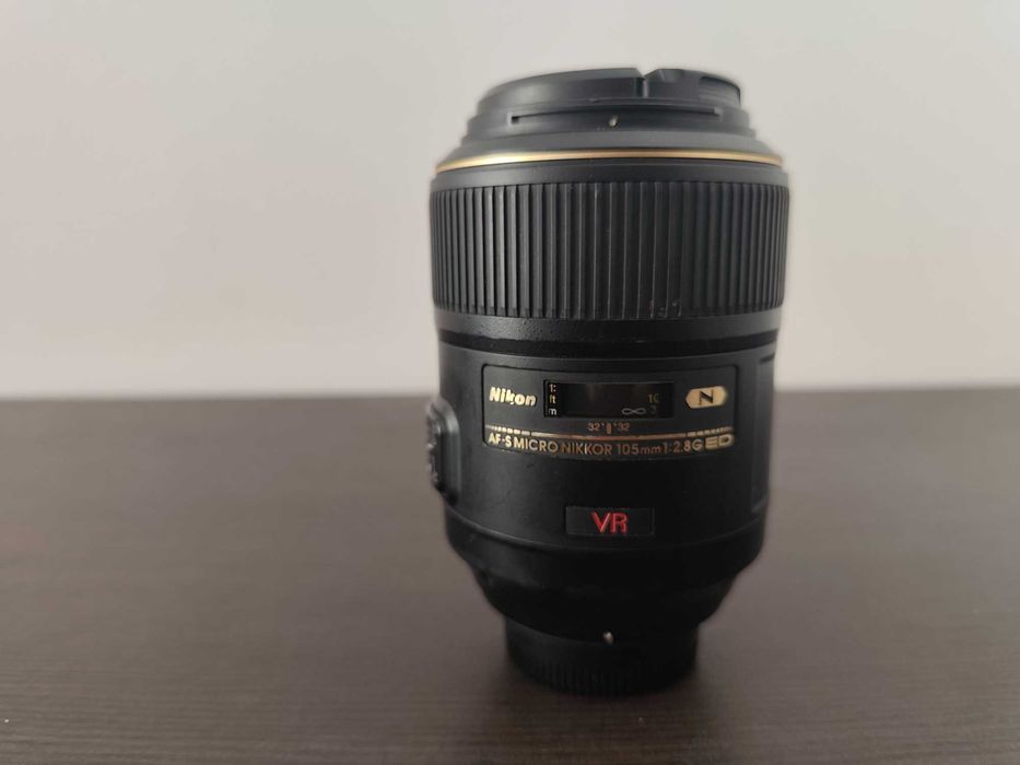 Nikon AF-S Micro 105mm 2.8 G ED VR