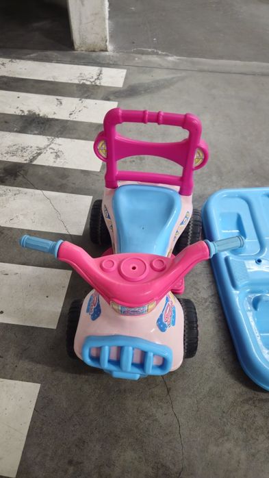 Carrinho - Brinquedo