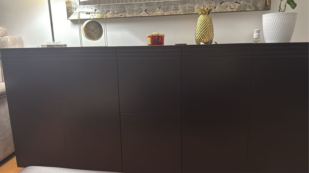 Aparador moderno preto