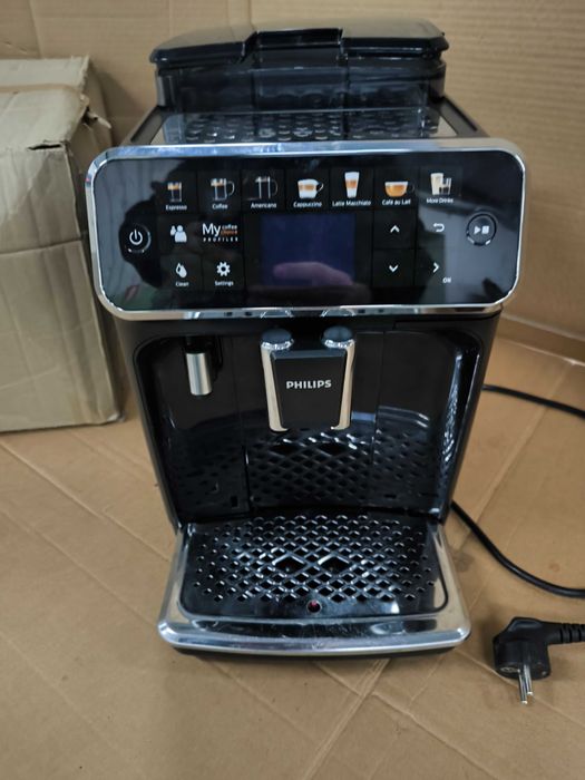 Automatyczny ekspres ciśnieniowy Philips EP5441/50 1500 W czarny