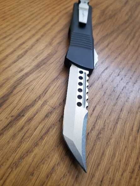 Нож Microtech Troodon Hellhound