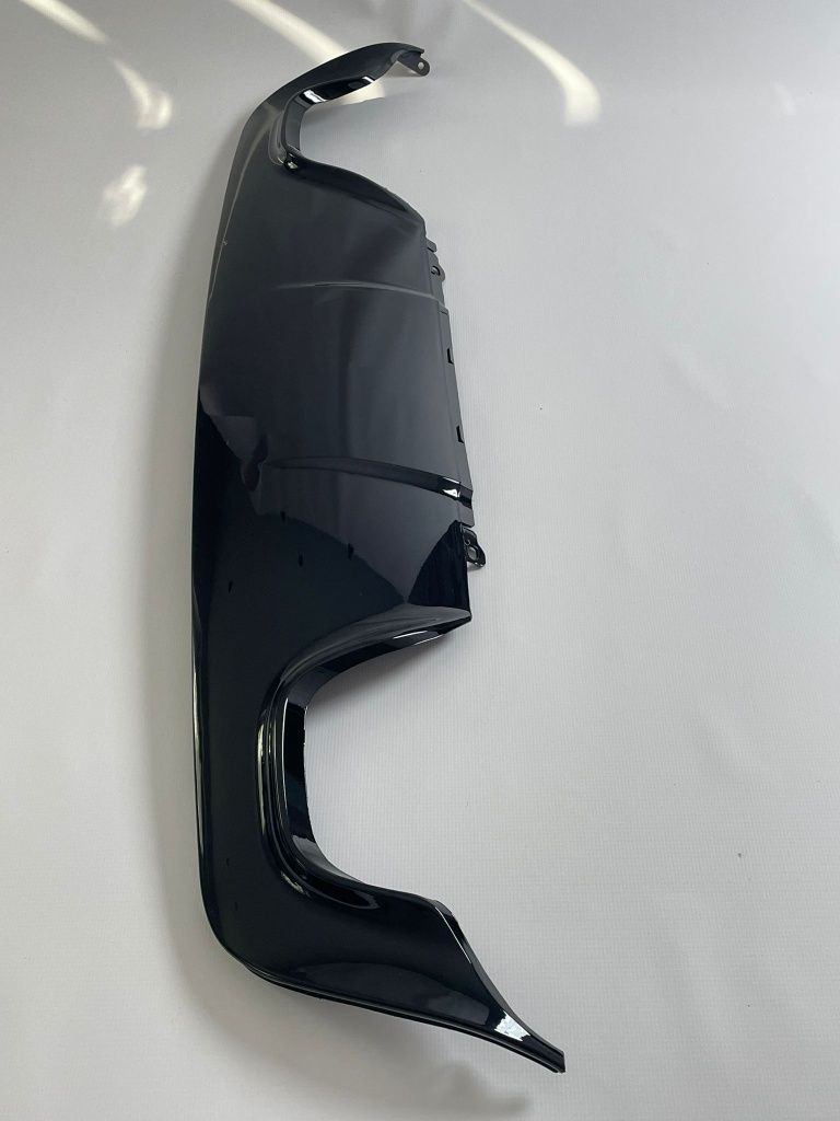 BMW E60 E61 Tylny Dyfuzor Zderzaka Spoiler 00--00 M-pak Czarny Połysk