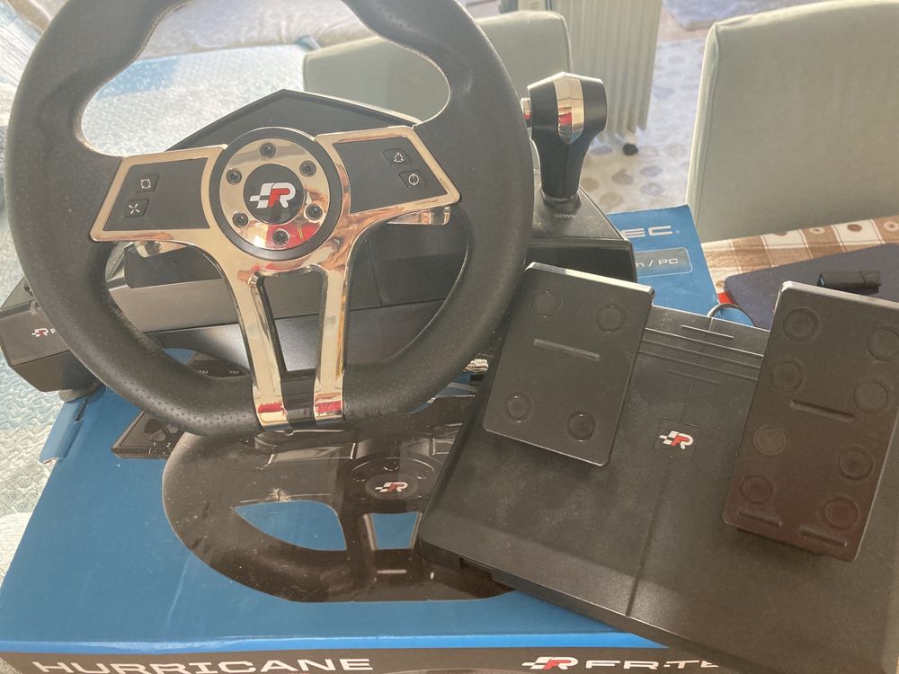 Volante pedais Ps4