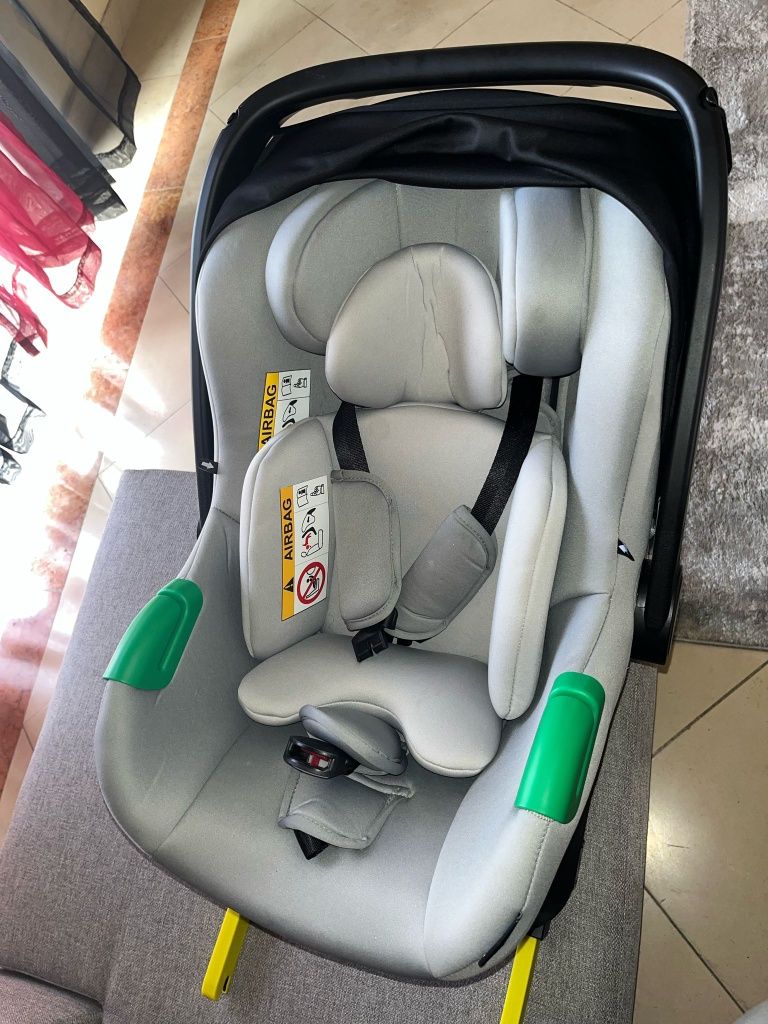 2 Ovos para bebês com isoflix